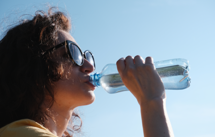Drinking In Hot Weather Thumbnail
