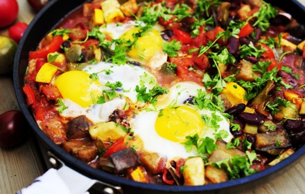 Ratatouille Med Bonor Och Knackta Agg 1344X13442
