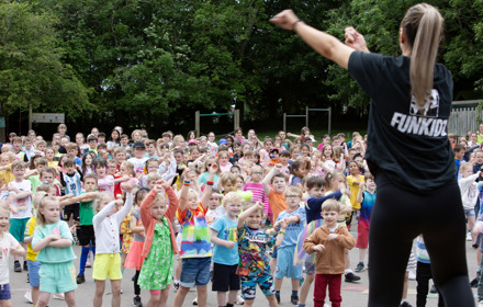 Kids Dancing Dance 4 Diabetes With Funkidz Staff
